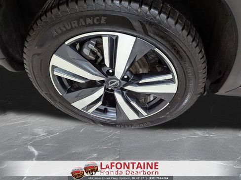 Used 2024 Nissan Rogue SL AWD/4WD image 33