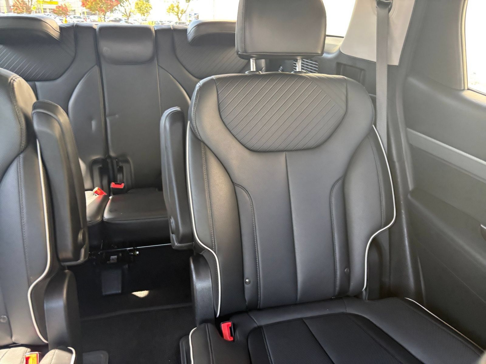 Used 2025 Hyundai Palisade SEL AWD/4WD image 40
