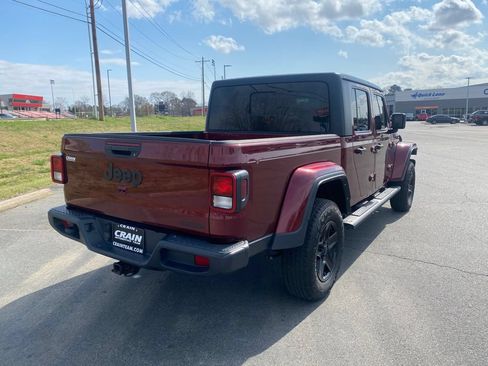 Used 2021 Jeep Gladiator Sport AWD/4WD image 7