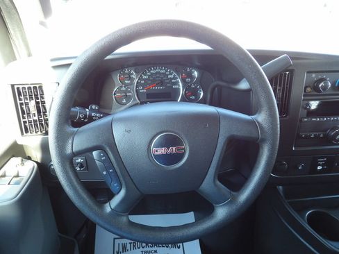 Used 2025 GMC Savana 2500 w/ Driver Convenience Package RWD image 20