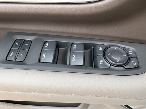 Used 2024 Chevrolet Tahoe Z71 w/ Luxury Package AWD/4WD image 23