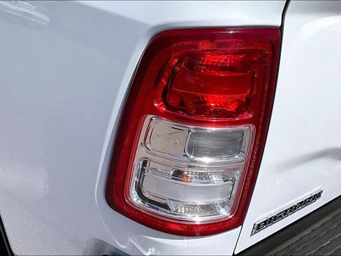 Used 2024 RAM 2500 Big Horn AWD/4WD image 24