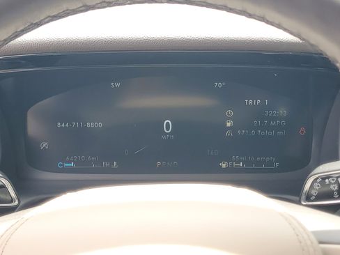 Certified 2023 Lincoln Aviator Reserve w/ Elements Package Plus AWD/4WD image 15