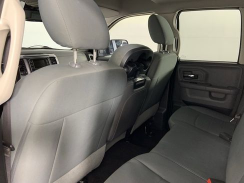 Used 2014 RAM 1500 Classic SLT w/ Luxury Group image 23