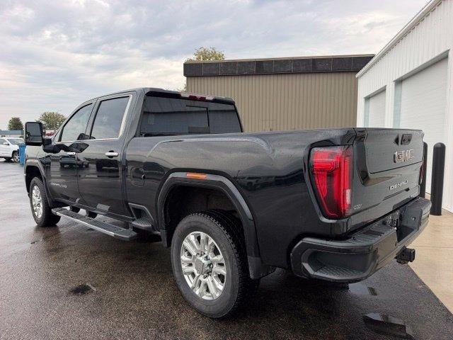 Used 2022 GMC Sierra 3500 Denali AWD/4WD image 2