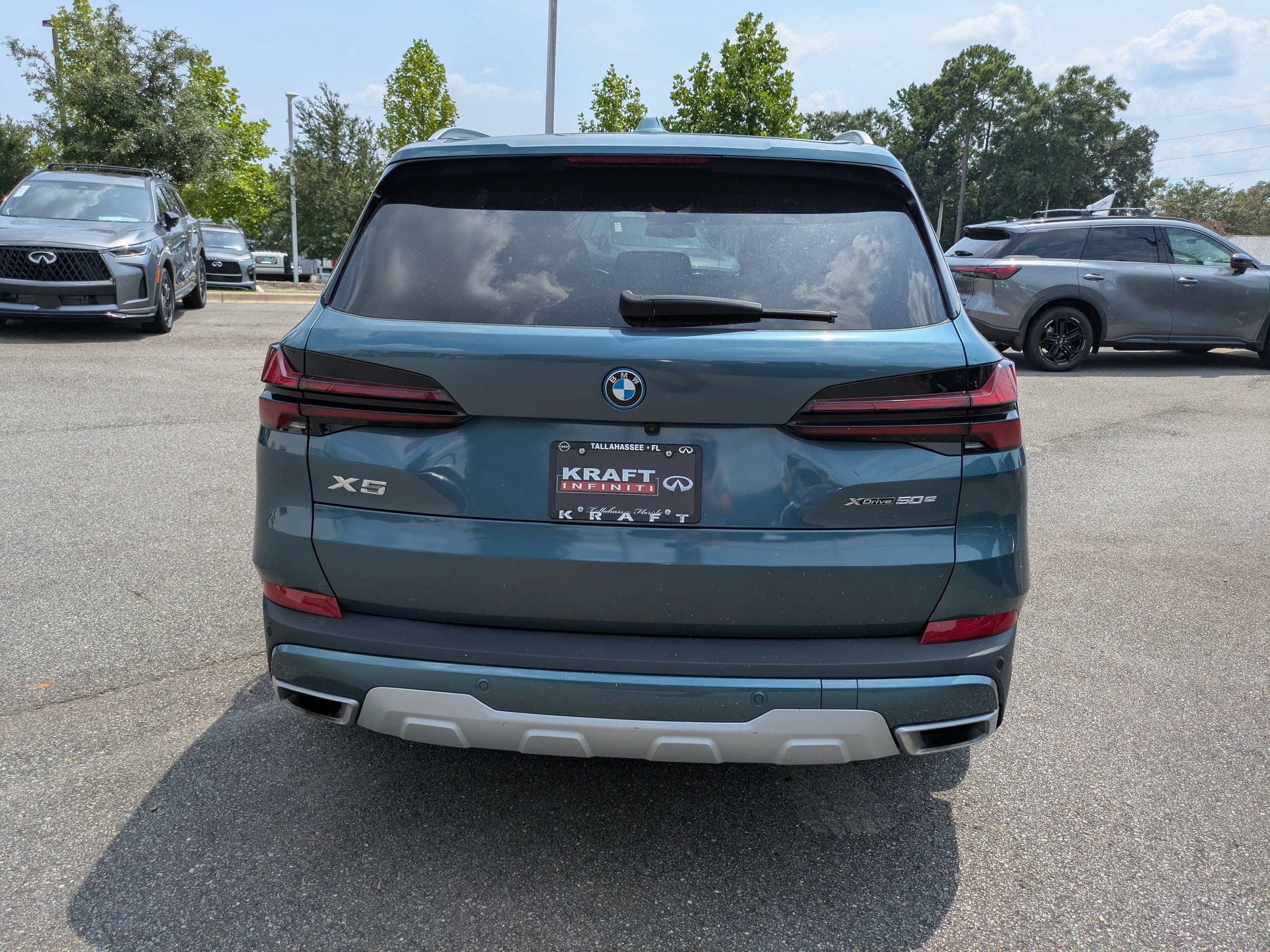 Used 2024 BMW X5 xDrive50e w/ Premium Package AWD/4WD image 5