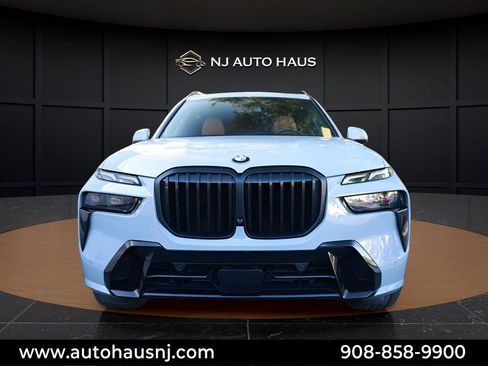 Used 2026 BMW X7 xDrive40i AWD/4WD image 3