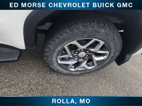 Used 2023 GMC Sierra 1500 SLT w/ SLT Premium Package image 10