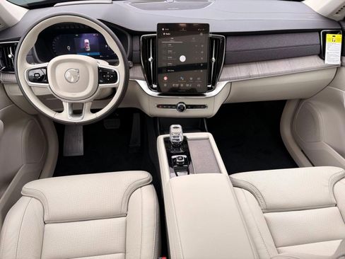 New 2026 Volvo XC90 B6 Ultra w/ Protection Package AWD/4WD image 17