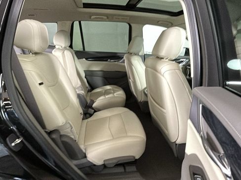 Used 2024 Cadillac XT6 Premium Luxury w/ LPO, Floor Liner Package AWD/4WD image 31