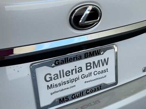 Used 2024 Lexus ES 350 w/ Premium Package image 9