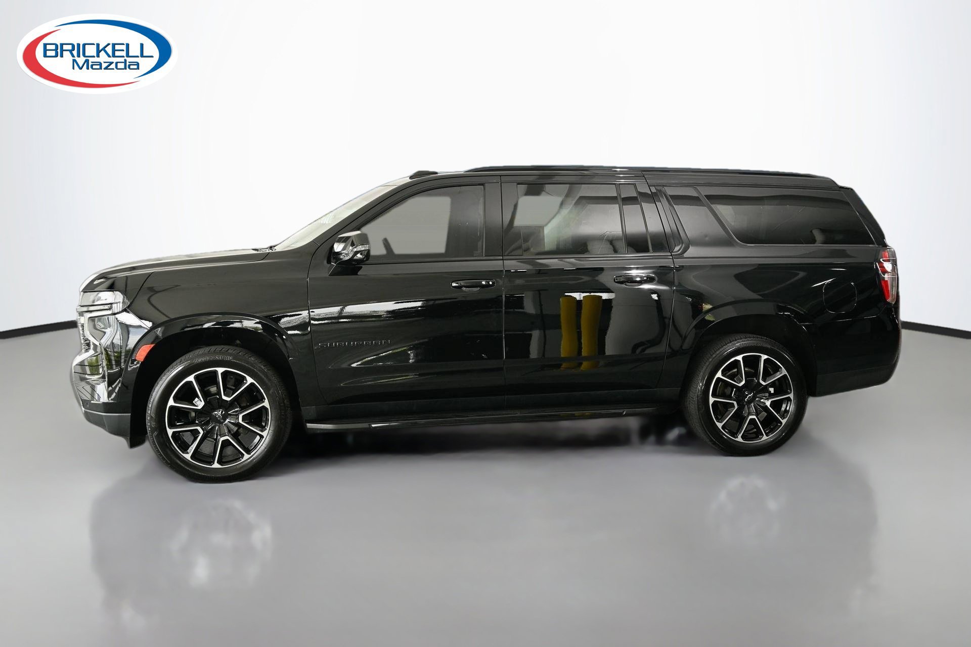 Used 2021 Chevrolet Suburban RST w/ Luxury Package RWD image 11