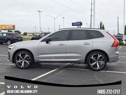 Certified 2024 Volvo XC60 B5 Ultimate w/ Protection Package Premier AWD/4WD image 3