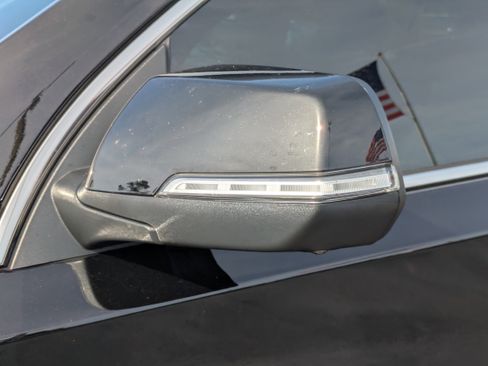 Used 2023 Chevrolet Traverse High Country image 36