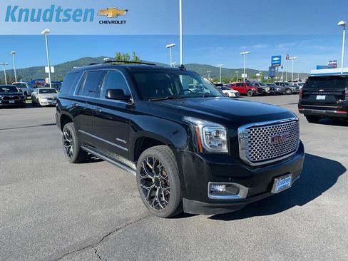 Used 2017 GMC Yukon Denali w/ Open Road Package AWD/4WD image 1