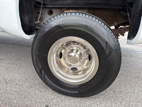 Used 2005 Chevrolet Silverado 3500 LS w/ Heavy-Duty Power Package image 19