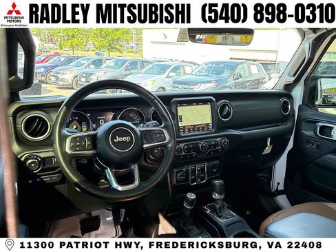 Used 2023 Jeep Wrangler Unlimited Sahara w/ Cold Weather Group AWD/4WD image 16