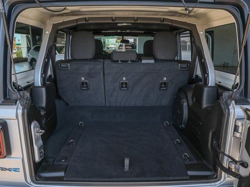 Used 2023 Jeep Wrangler Unlimited w/ Cold Weather Group image 30