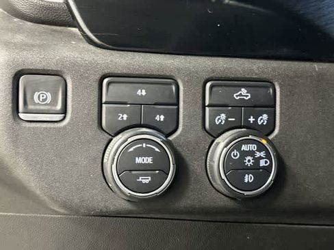 Used 2024 Chevrolet Silverado 2500 LT image 19