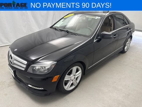 Used 2011 Mercedes-Benz C 300 4MATIC Sedan image 5
