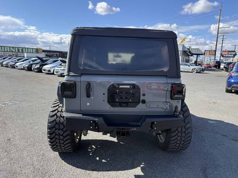 Used 2018 Jeep Wrangler Unlimited Sport AWD/4WD image 4