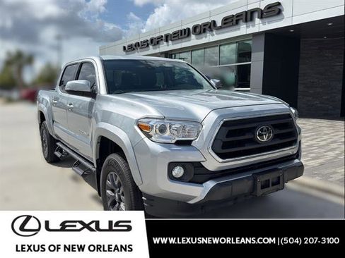 Used 2023 Toyota Tacoma SR5 w/ Technology Package image 1