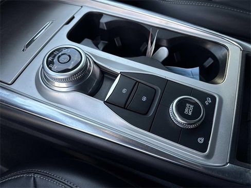 Used 2023 Ford Explorer XLT w/ Equipment Group 202A image 23