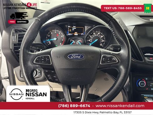 Used 2017 Ford Escape Titanium image 18