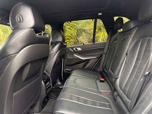 Used 2021 BMW X5 xDrive40i AWD/4WD image 17