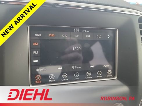 Used 2018 Jeep Grand Cherokee Laredo image 10