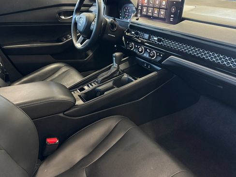 Used 2024 Honda Accord Touring image 15