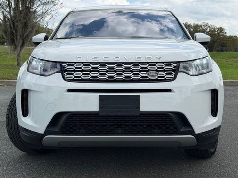Used 2020 Land Rover Discovery Sport SE image 14