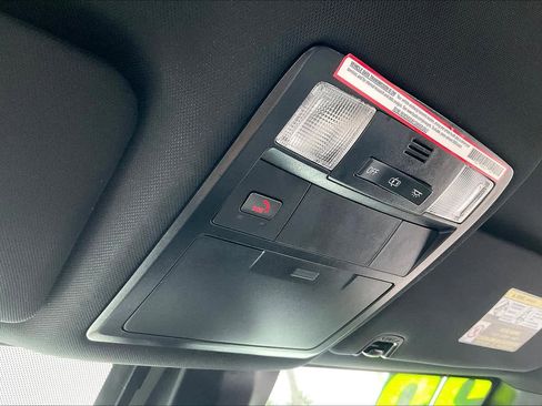 Used 2022 Toyota Tacoma TRD Sport image 33