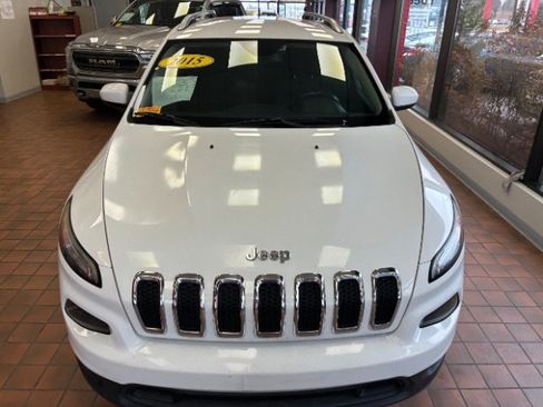 Used 2015 Jeep Cherokee Latitude image 5