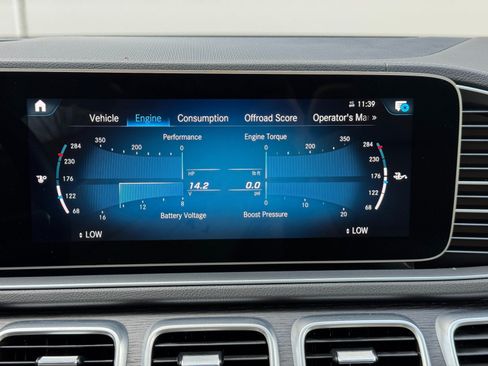 Used 2023 Mercedes-Benz GLS 450 4MATIC image 34