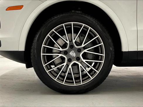 Used 2019 Porsche Cayenne S AWD/4WD image 37
