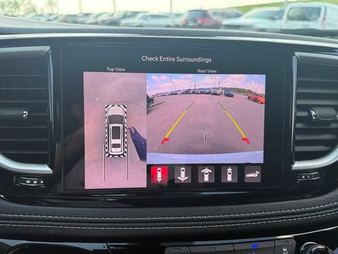 New 2027 Chrysler Pacifica Select FWD image 24