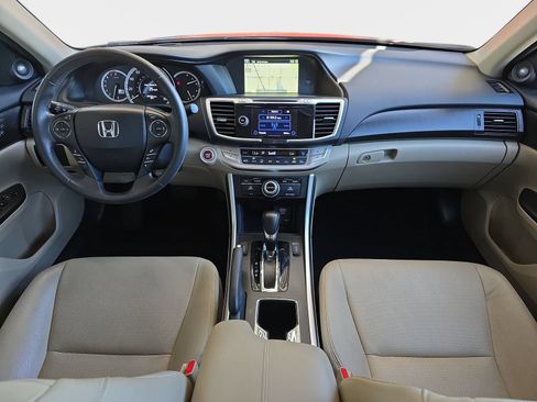 Used 2014 Honda Accord Touring image 10