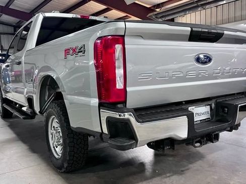 Used 2024 Ford F250 XL w/ FX4 Off-Road Package AWD/4WD image 6