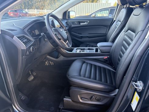 Used 2024 Ford Edge SEL w/ Convenience Package image 6