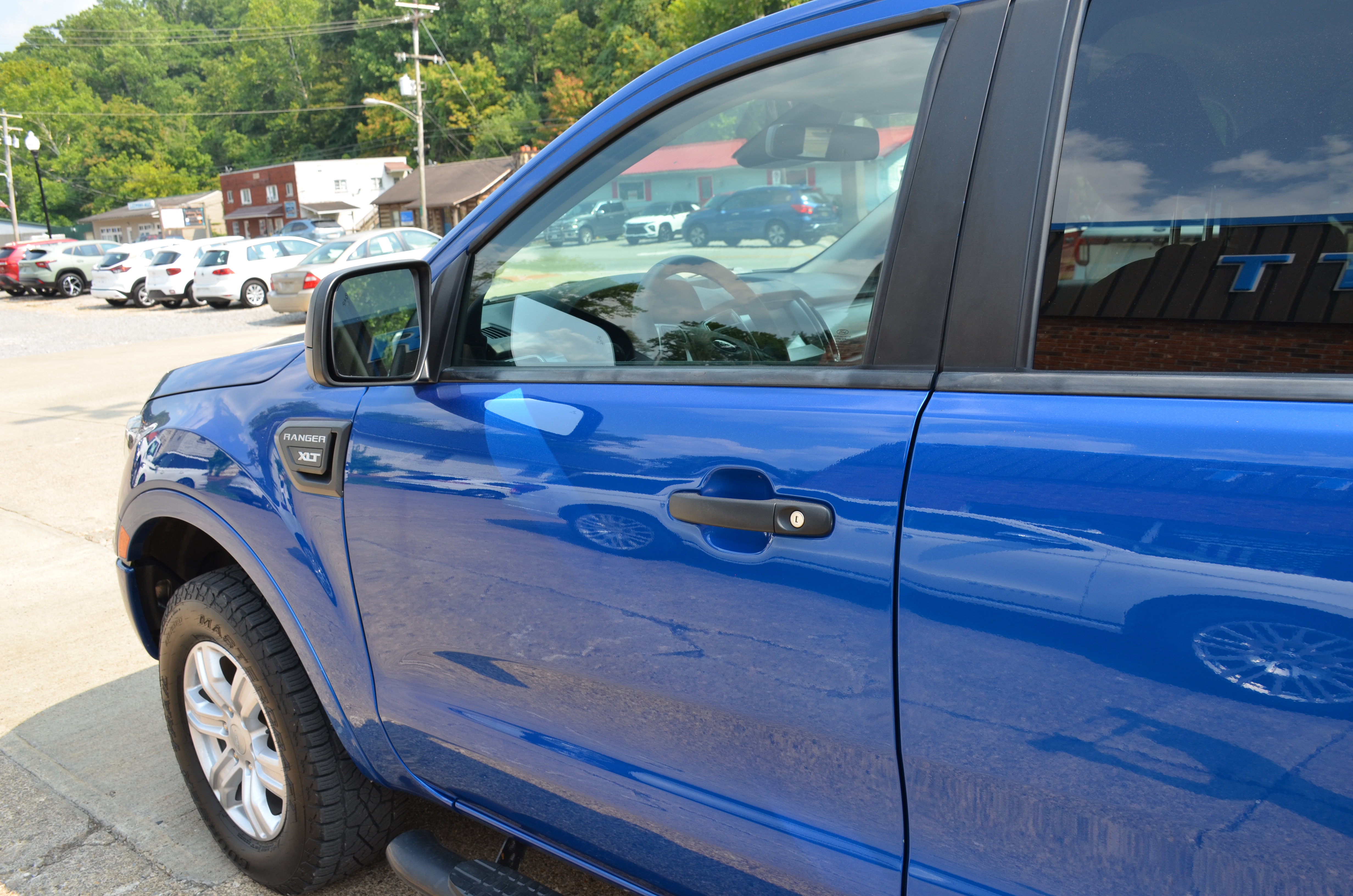 Used 2019 Ford Ranger XLT w/ Equipment Group 301A Mid AWD/4WD image 18