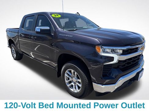 Used 2024 Chevrolet Silverado 1500 LT AWD/4WD image 9