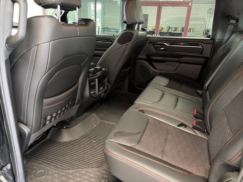 Used 2022 RAM 1500 Big Horn w/ Built-to-serve Edition AWD/4WD image 9
