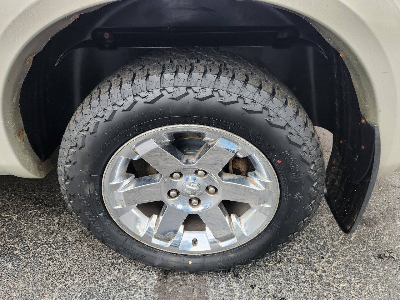 Used 2009 Dodge Ram 1500 Truck Laramie AWD/4WD image 8