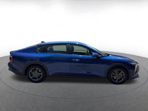 Used 2025 Kia K4 FWD image 17