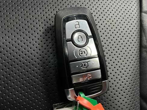 Used 2024 Ford Expedition Platinum AWD/4WD image 46