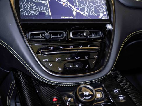 Used 2024 Aston Martin DBX 707 image 30