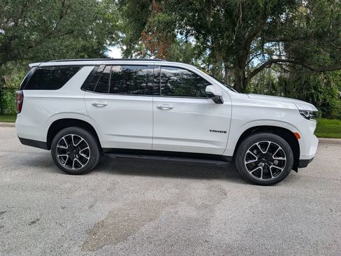 Used 2021 Chevrolet Tahoe RST w/ Luxury Package AWD/4WD image 10