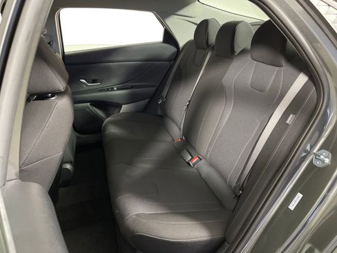 New 2026 Hyundai Elantra SE image 13