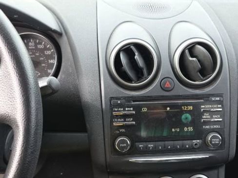 Used 2013 Nissan Rogue SV image 6